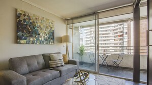 City Apartment, 1 Queen Bed with Sofa bed, Non Smoking - Alojarent Carlos XII (Santiago)