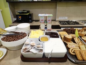 Breakfast meal - Hotel Boutique IVERIA (Tbilisi)