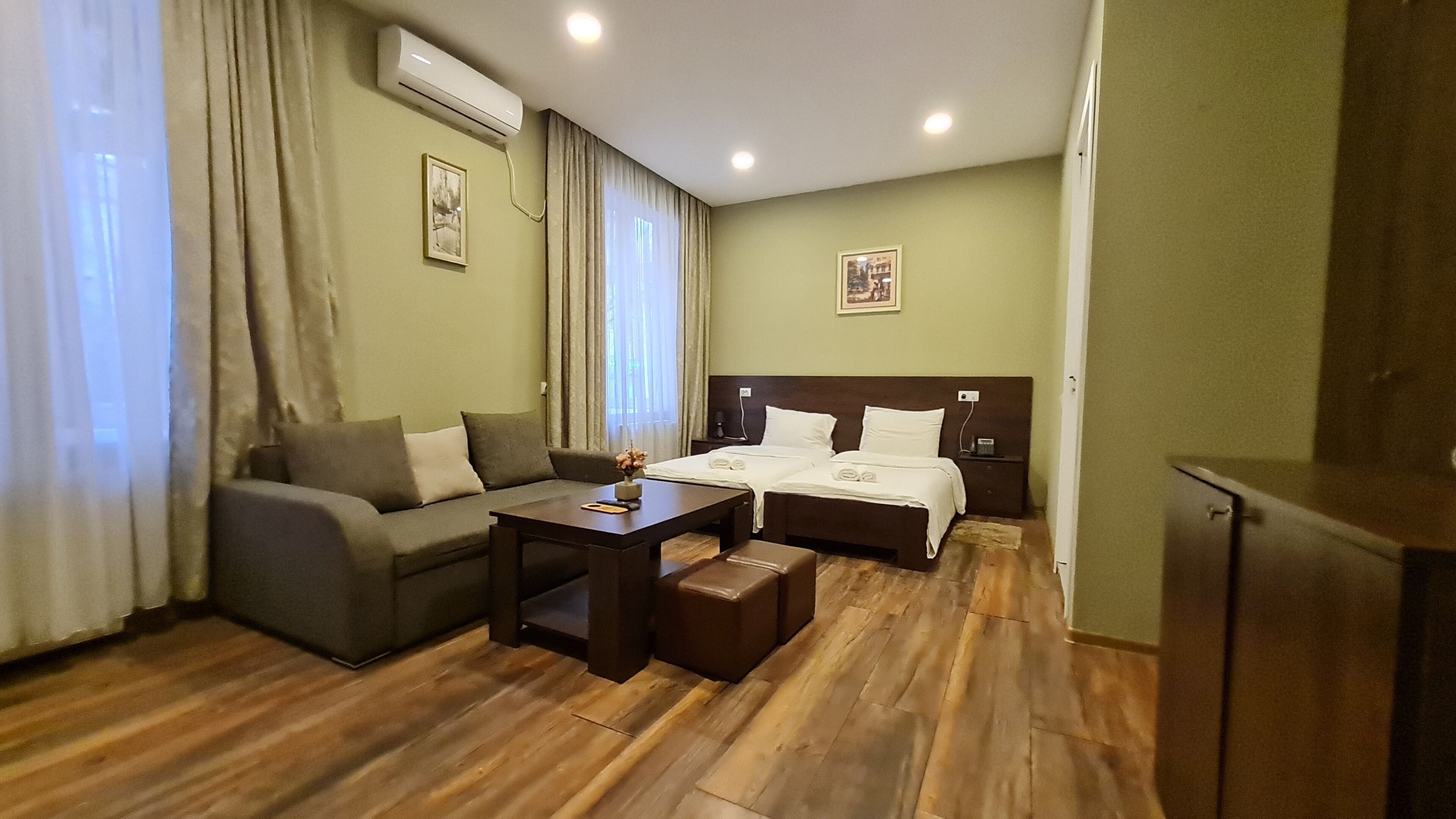 Standard Quadruple Room (202) | Premium bedding, pillowtop beds, soundproofing, iron/ironing board