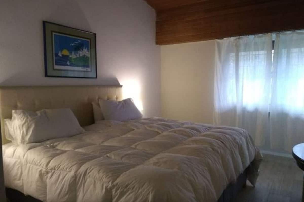 Premium Double or Twin Room, 1 Bedroom, Hot Tub | Premium bedding, down comforters, minibar, desk