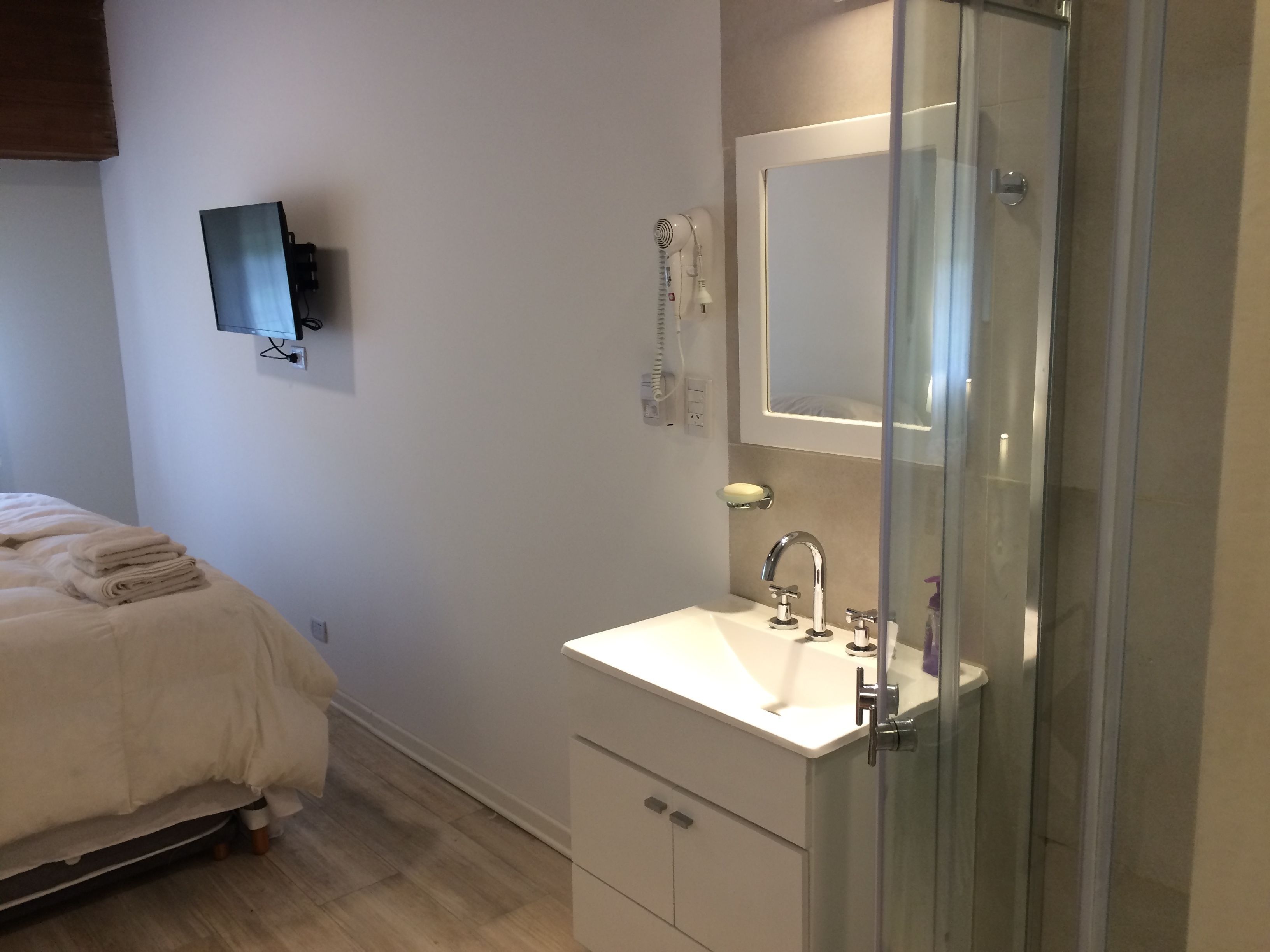 Chambre Classique Double ou avec lits jumeaux, 1 chambre, salle de bains attenante | Lavabo de la salle de bain