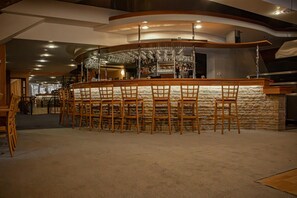 Bar (on property) - Hotel Esprit (SPINDLERUV MLYN)