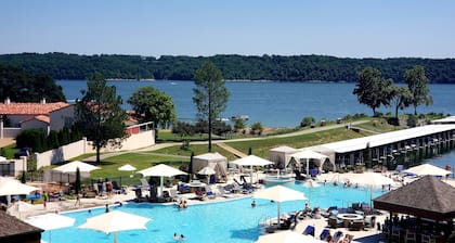 Shangri-La Resort