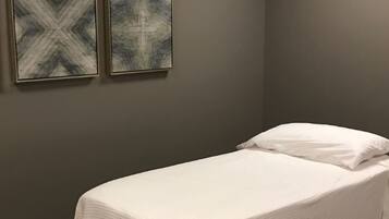 Sauna, steam room, body treatments, aromatherapy, hot stone massages
