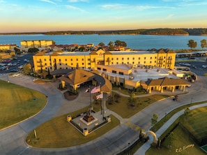 Fassade der Unterkunft – Abend/Nacht