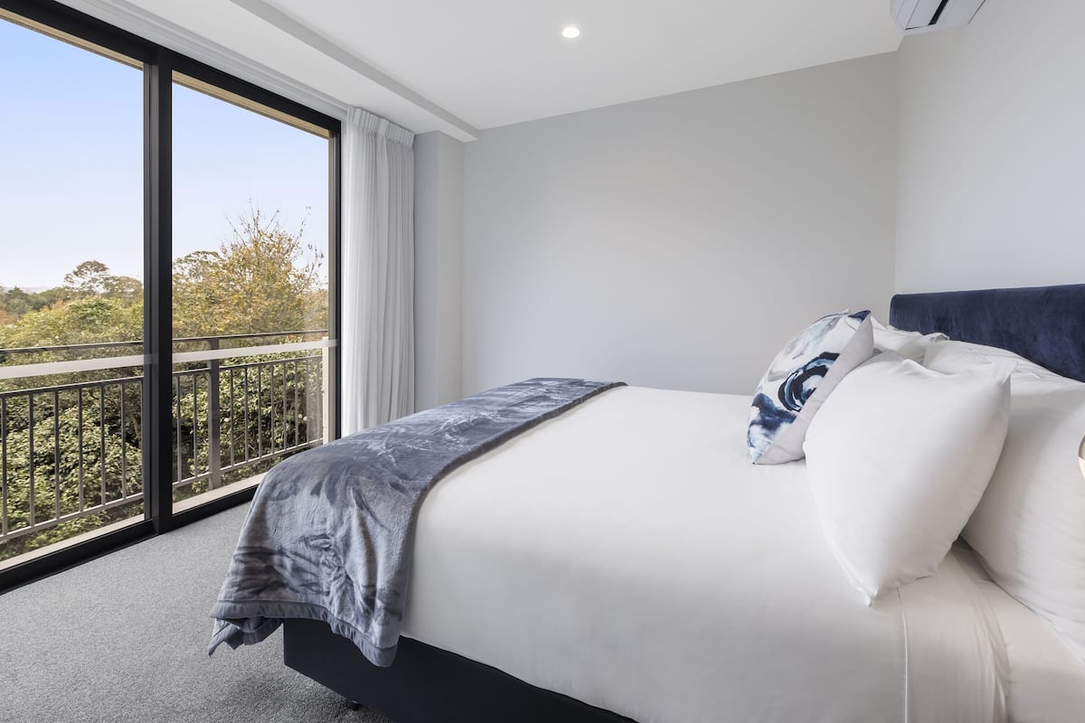 Appartamento Luxury, 1 camera da letto | 1 camera, biancheria da letto di alta qualità, una scrivania