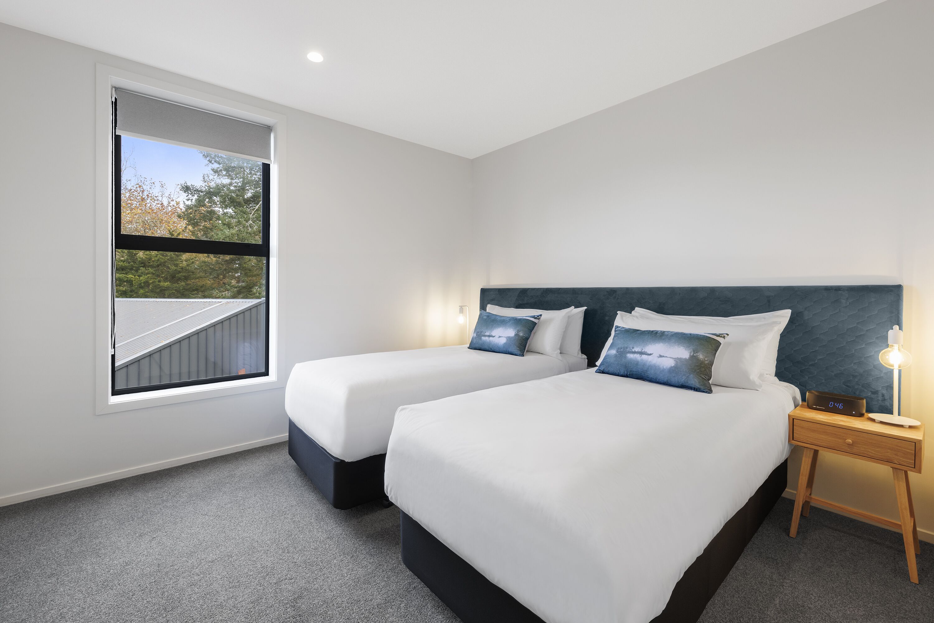 luxury apartment, 2 bedrooms | 1 bedroom, premium bedding, desk, laptop workspace