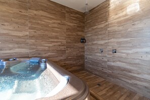 Massages - Hidden Lake Hotel and Apartments (Cambridge)