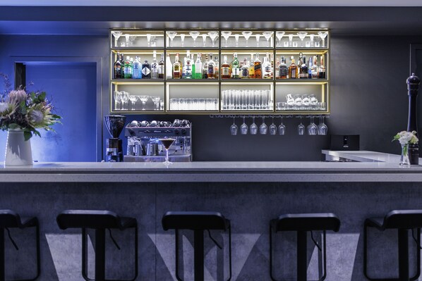 Bar (in der Unterkunft)