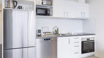 Refrigerador, cafetera expreso, cafetera/tetera, tetera/pava eléctrica