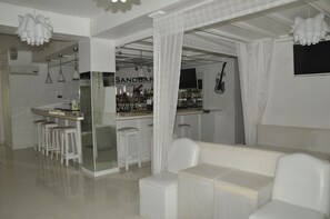 Minibar - Ocho Rios Sandcastles Ocean View Fantastic Location Sleeps 4 (Ocho Rios)