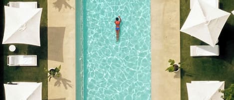 Seasonal outdoor pool, pool cabanas (surcharge), pool umbrellas