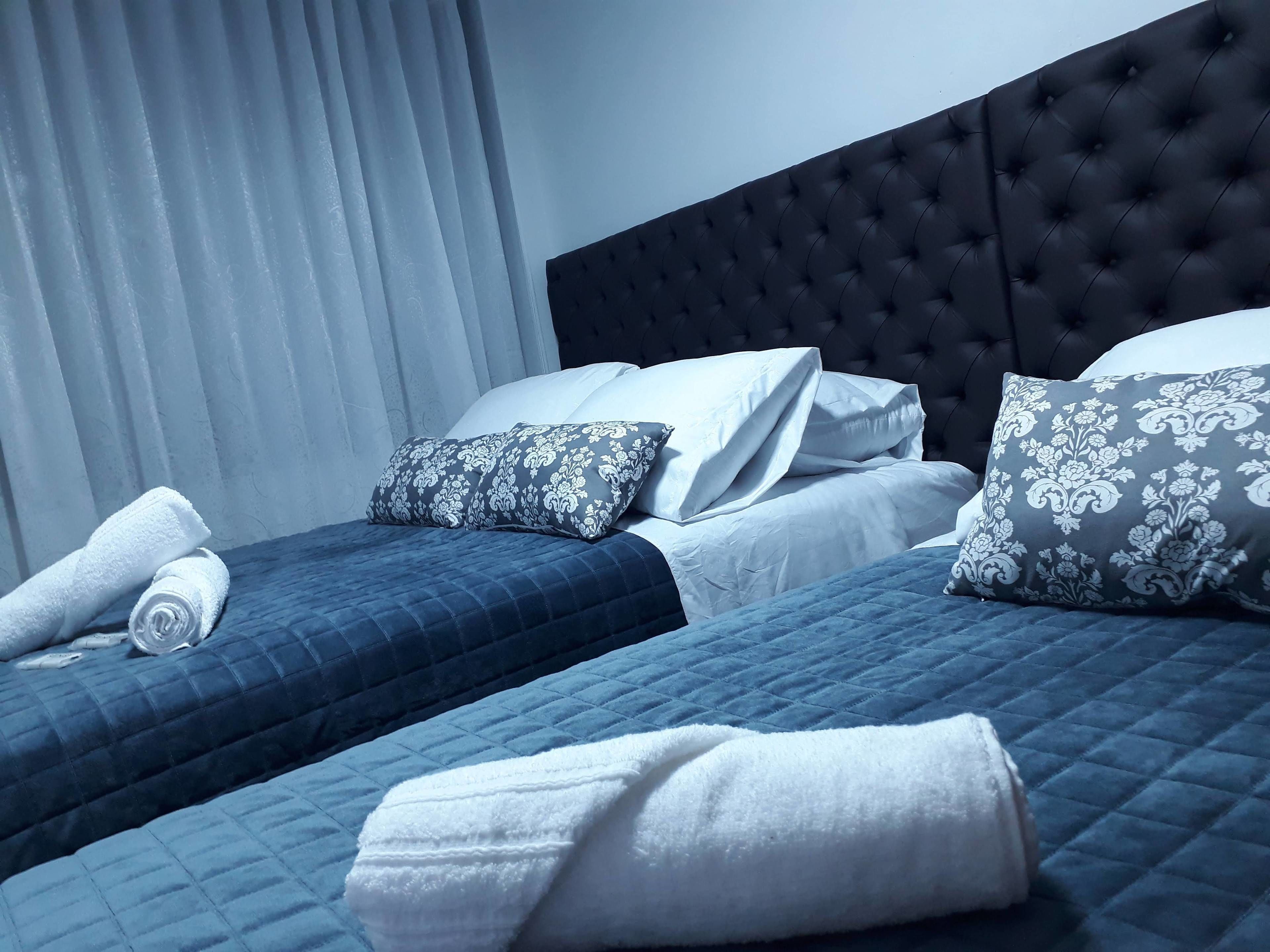 Exclusive Loft, 1 Queen Bed, Non Smoking | Egyptian cotton sheets, premium bedding, down comforters, pillowtop beds