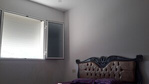 Family Apartment, Smoking | 1 bedroom, desk, WiFi (free), bed sheets - Appartements Aloui Foued (Tabarka)
