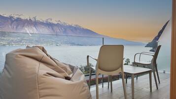 华丽双人房或双床房 | 湖景