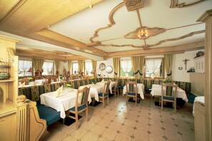 Tägliches inbegriffenes Frühstücksbuffet