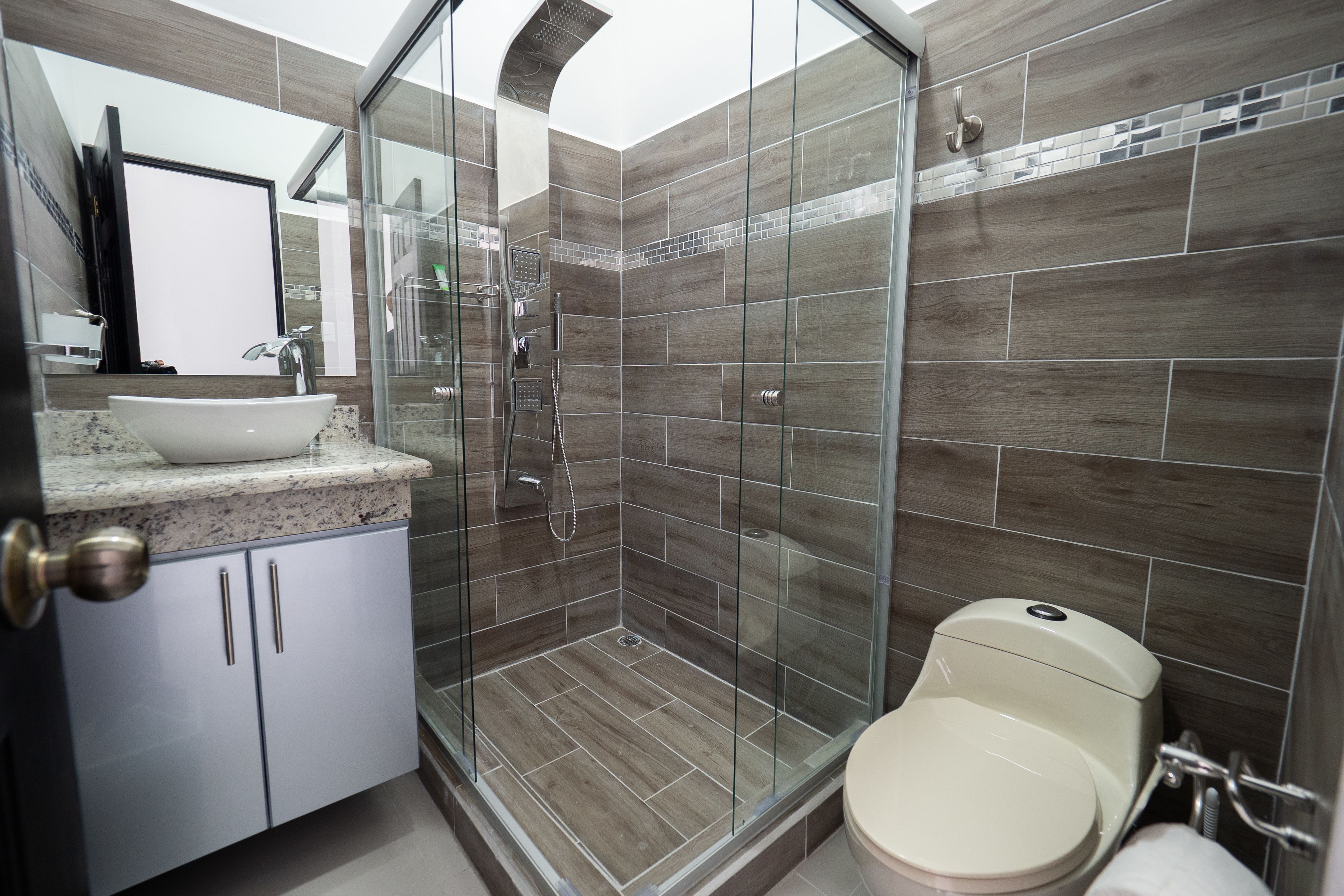 Exclusive House, 2 Bedrooms, Non Smoking, Pool View | Bathroom | Shower, free toiletries, hair dryer, towels