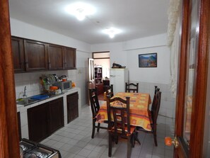 Free daily buffet breakfast  - Casa de Huespedes Isabella (Sucre)