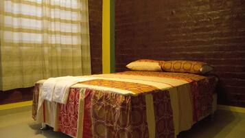 Suite, 1 King Bed, Jetted Tub | Iron/ironing board, free WiFi, bed sheets