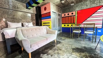 Deluxe Studio | Iron/ironing board, free WiFi, bed sheets