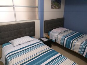 Iron/ironing board, free WiFi, bed sheets