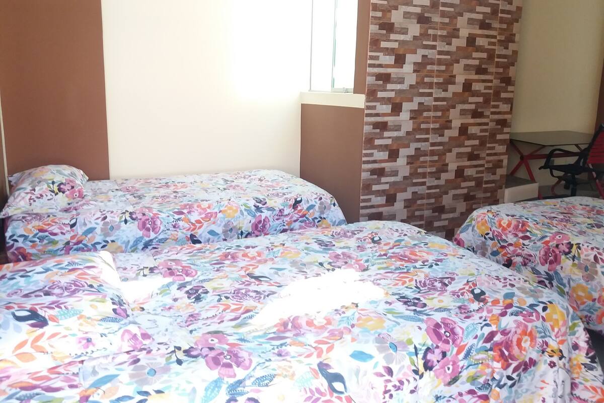 Iron/ironing board, free WiFi, bed sheets