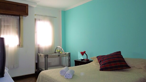 Family Apartment, 3 Bedrooms, Non Smoking, Balcony | 3 bedrooms, free WiFi, bed sheets - Paseo Salta (Salta)