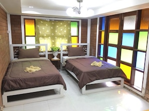 Rollaway beds, free WiFi