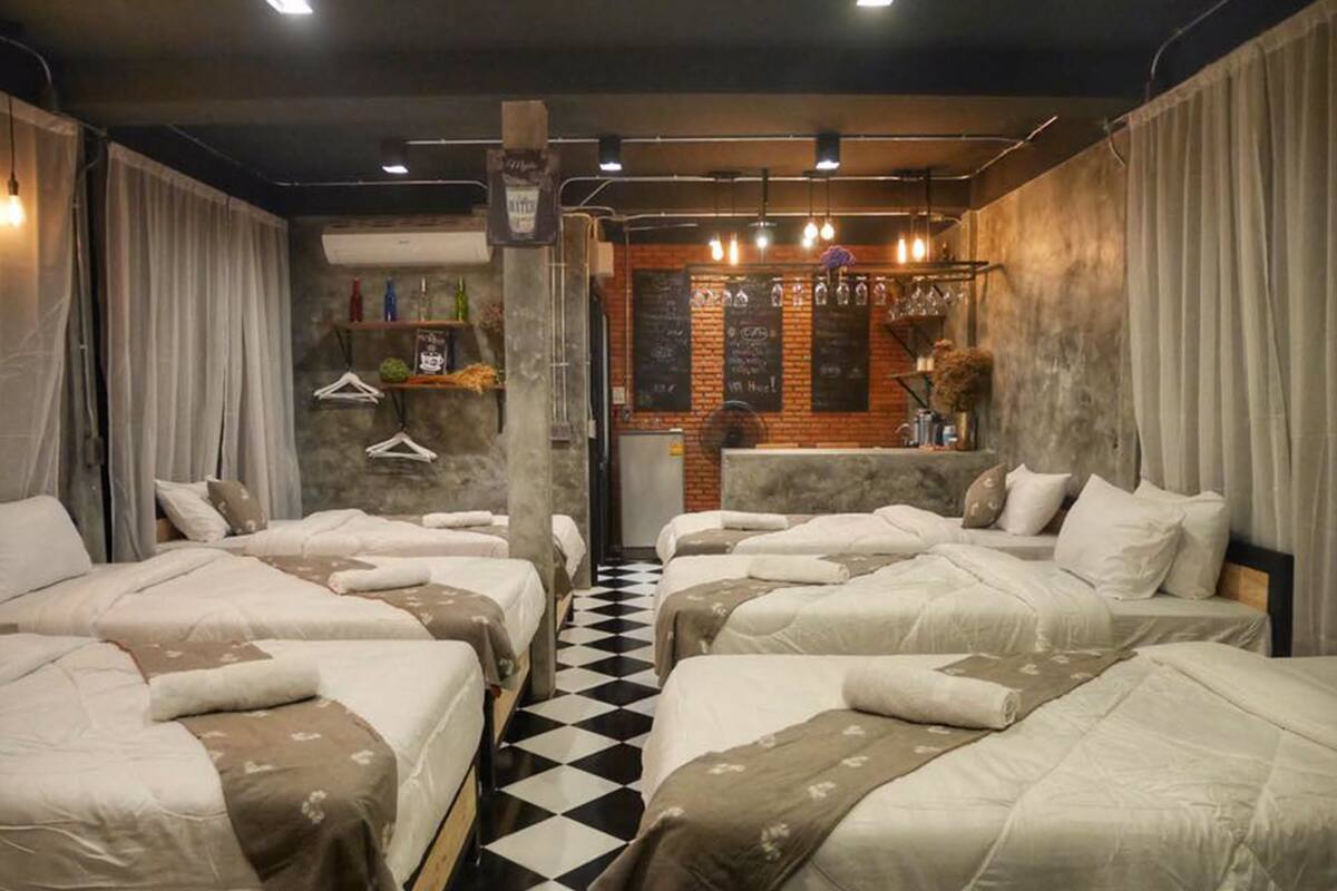 Rollaway beds, free WiFi