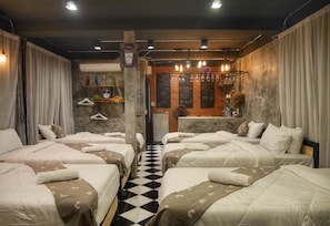 Rollaway beds, free WiFi