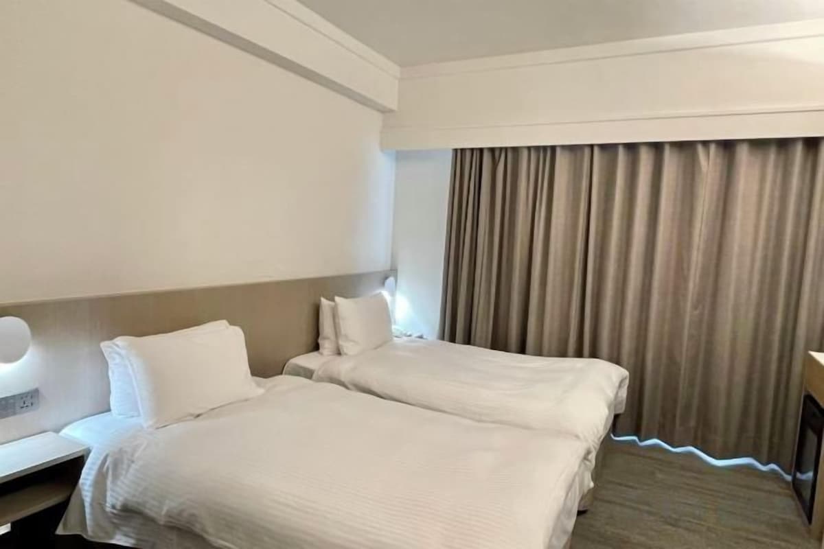Standard 2-bed Room