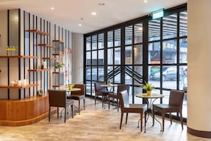 Sala de estar en el lobby