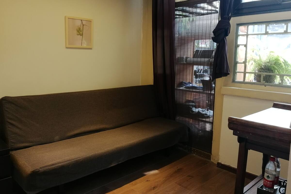 Exclusive Twin Room | In-room safe, desk, iron/ironing board (on request)