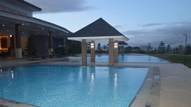 Kolam renang outdoor