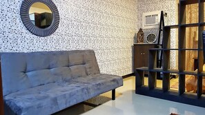 Studio | Salle de séjour | Téléviseur à DEL