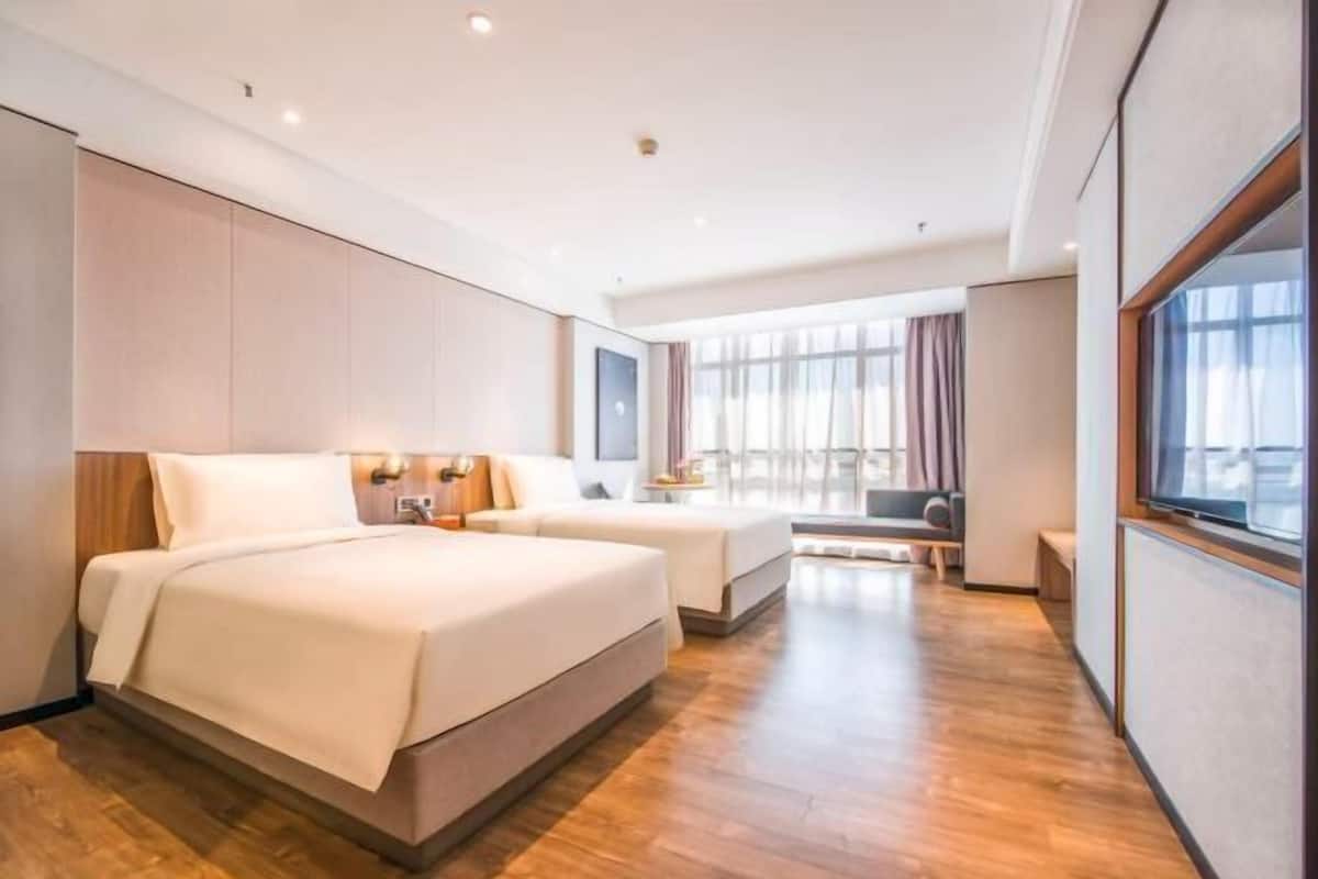 In-room safe, desk, blackout drapes, free WiFi
