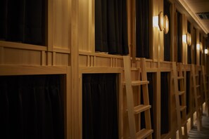 Premium bedding, blackout drapes, soundproofing, free WiFi - Narano Mori Hotel (Nara)