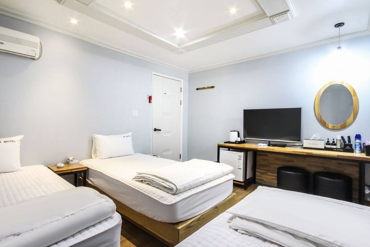 Triple Room | Premium bedding, blackout curtains, free WiFi