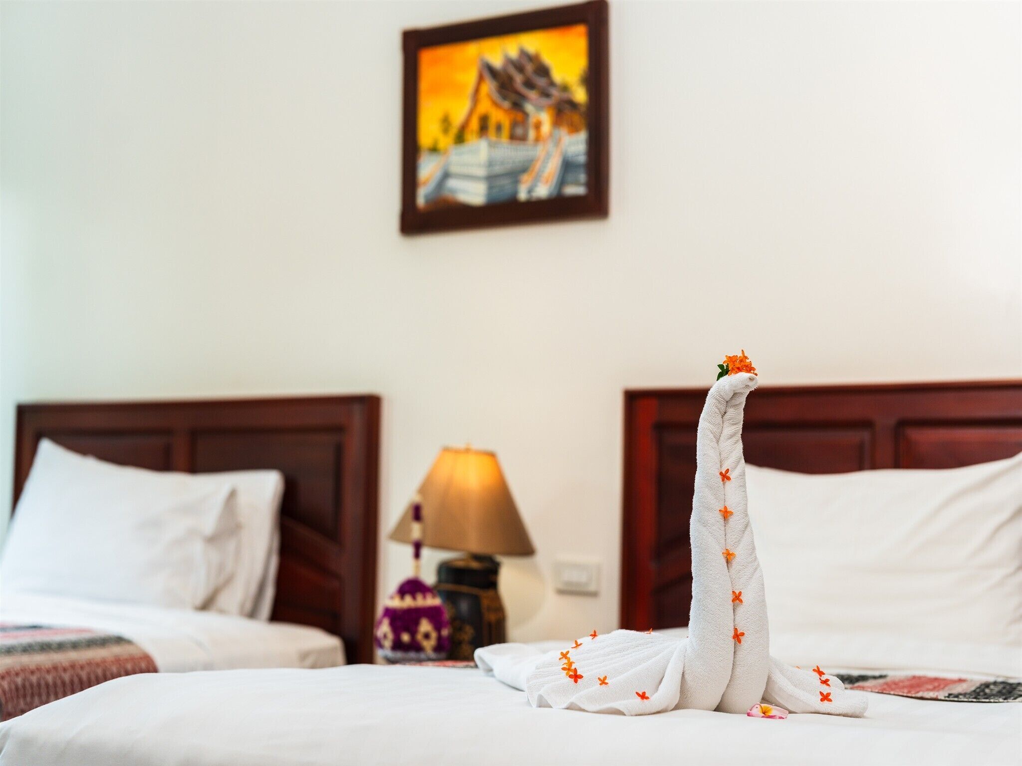 Deluxe Twin Room | Minibar, in-room safe, free WiFi, bed sheets