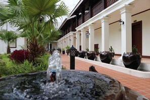 Exterior - Houngvilai Hotel (Luang Prabang)