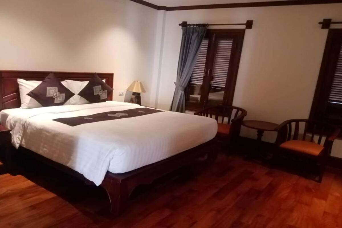 Minibar, in-room safe, free WiFi, bed sheets