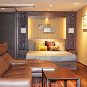 别墅, 多张床, 无烟房, 私人浴室 (Suite Maisonette for 2-4 Guests) | 迷你吧、客房内保险箱、遮光窗帘、免费 WiFi