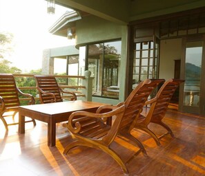 Luxury Suite | Terrace/patio - Castle palace kandy (Teldeniya)