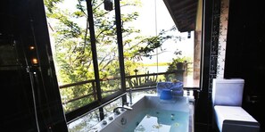 奢华套房 | 按摩浴缸