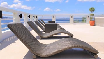 Sundeck
