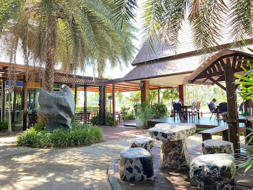 Chaophaya Thara Riverside