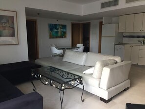 Business Apartment, 3 Bedrooms, Pool Access, Garden Area | Living room | LCD TV - Okeanos ba Marina by Sophie (Herzliya)