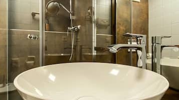 Einzelzimmer, 1 großes Einzelbett, Nichtraucher | Badezimmer | Dusche, Handtücher