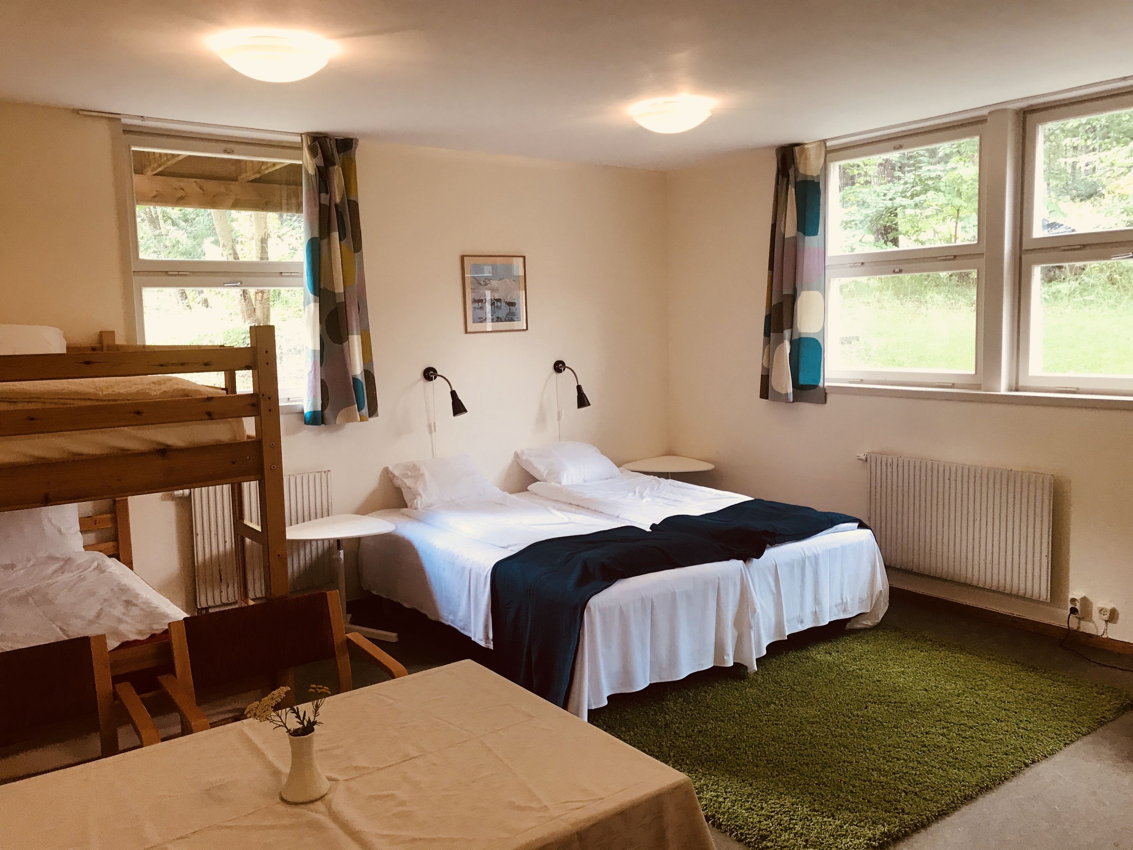 家庭四人房 | 1 多间卧室、办公桌、遮光窗帘、熨斗/熨板