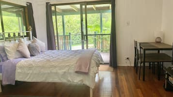 The Lavendar Room Bedsitter